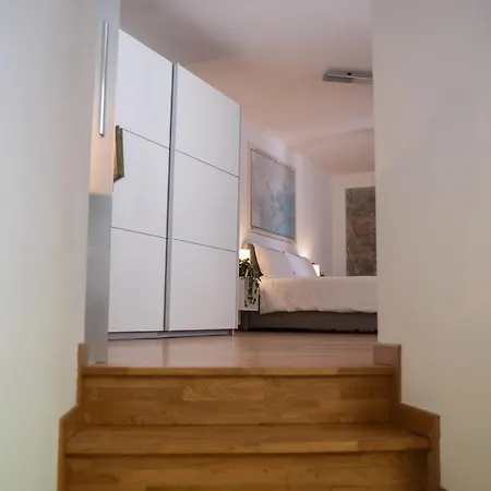 9b The Appartments * Trieste