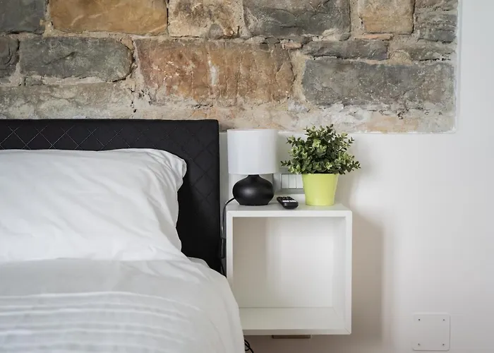 9b The Appartments *